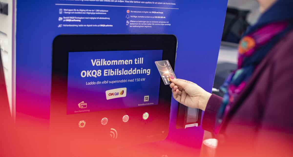 Elbilsladdning fortsätter 